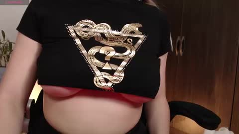 Snapshot of missblair12 chatting on 03/12/25, 03:07 MissBlair online show from 03/12/25, 03:07