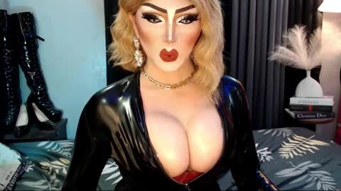 PRIESTESS CHANNEL online show from 09/17/25, 09:27