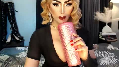 PRIESTESS CHANNEL online show from 10/29/25, 10:44