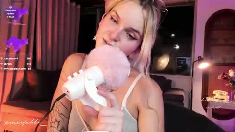 Chloe freelance model Please your thumbs up are important  online show from 02/18/25, 04:48