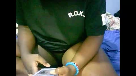 Snapshot of misscuteberry chatting on 02/19/25, 05:38 VAL online show from 02/19/25, 05:38