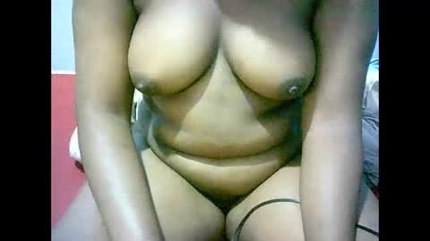 Snapshot of misscuteberry chatting on 09/18/25, 07:49 VAL online show from 09/18/25, 07:49