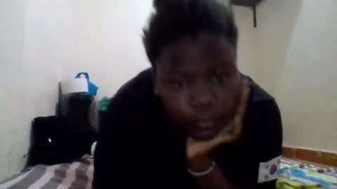 Snapshot of misscuteberry chatting on 10/13/25, 08:58 VAL online show from 10/13/25, 08:58