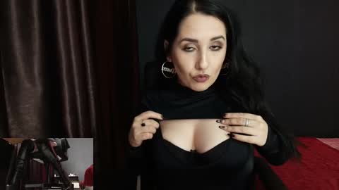 Snapshot of missdyaa chatting on 10/01/25, 10:38 Miss online show from 10/01/25, 10:38