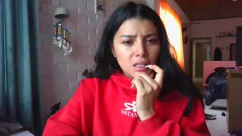 melodie  online show from 10/06/25, 07:00