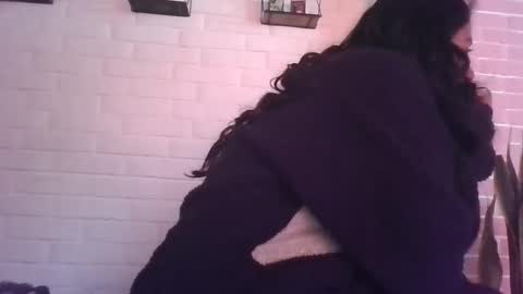 melodie  online show from 10/19/25, 08:53