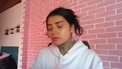 melodie  online show from 11/28/25, 06:43