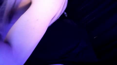 Snapshot of misselissehillx chatting on 03/09/26, 03:05 Miss Elisse H. online show from 03/09/26, 03:05