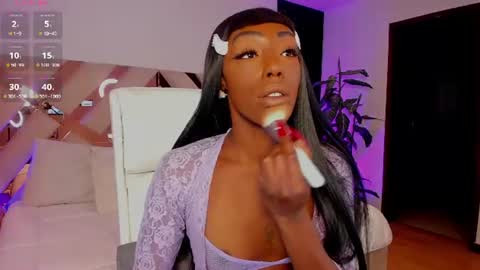 Emilie Diaz online show from 06/29/26, 12:05