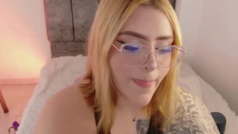 Snapshot of missevans_ chatting on 03/31/26, 02:57 missevans_ online show from 03/31/26, 02:57