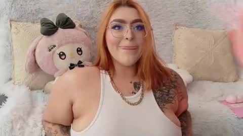 Snapshot of missevans_ chatting on 05/19/26, 04:46 missevans_ online show from 05/19/26, 04:46