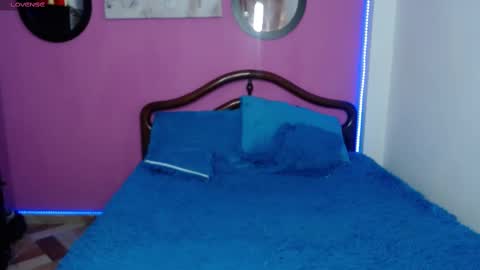 kassandra lazcano online show from 01/27/25, 12:12