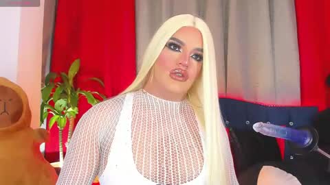 kassandra lazcano online show from 04/28/26, 01:37