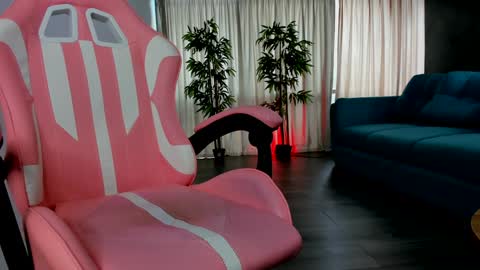 Snapshot of misskiarra chatting on 01/11/25, 11:12 misskiarra online show from 01/11/25, 11:12