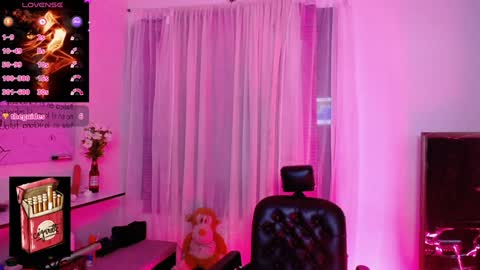 LanaLul  online show from 12/24/24, 04:00