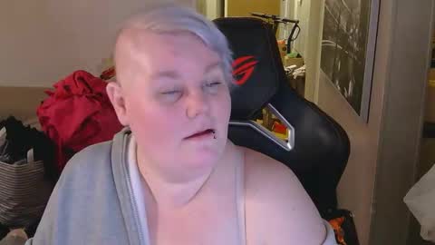 misslj90 online show from 04/16/26, 10:12