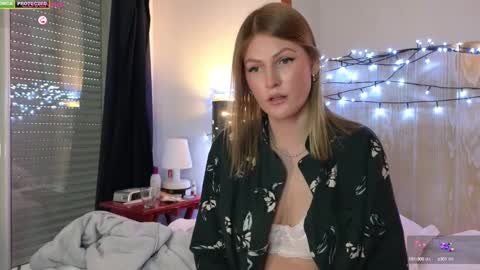 Misslucci online show from 12/28/24, 04:09