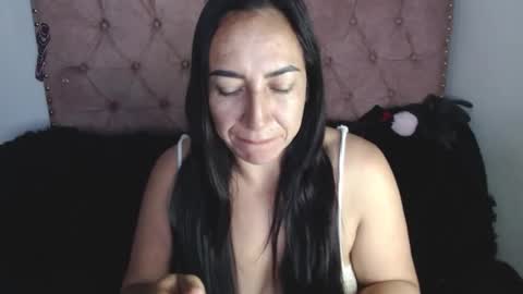 Snapshot of misslucyy1 chatting on 04/12/26, 12:10 luccy online show from 04/12/26, 12:10