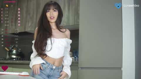 Snapshot of misslunacutie chatting on 02/16/25, 04:31 misslunacutie online show from 02/16/25, 04:31