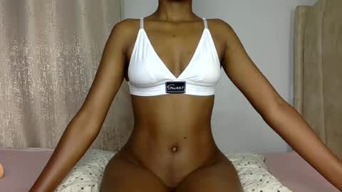 lunah online show from 06/20/26, 07:00