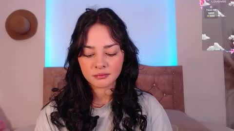 missmariana_ online show from 11/12/25, 12:55