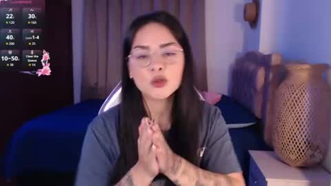 missmariana_ online show from 06/18/26, 12:00