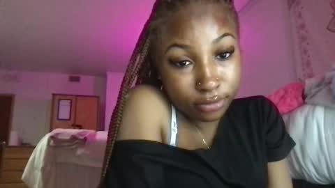 Snapshot of missmarimac chatting on 01/11/26, 03:33 missmarimac online show from 01/11/26, 03:33