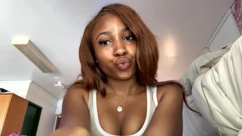 Snapshot of missmarimac chatting on 02/13/26, 05:31 missmarimac online show from 02/13/26, 05:31