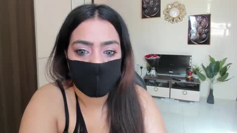 Snapshot of missmask24 chatting on 09/29/25, 11:15 Missmask24 online show from 09/29/25, 11:15