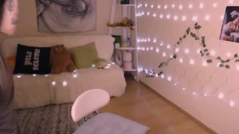 Li  online show from 11/11/25, 02:39