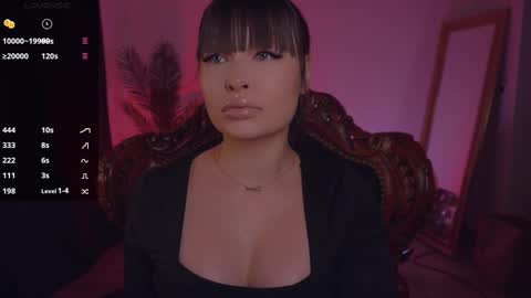 Snapshot of missmerciless chatting on 02/22/25, 05:34 LUXXANDRA online show from 02/22/25, 05:34