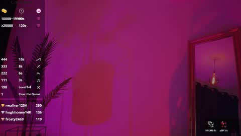 Snapshot of missmerciless chatting on 03/02/25, 12:11 LUXXANDRA online show from 03/02/25, 12:11