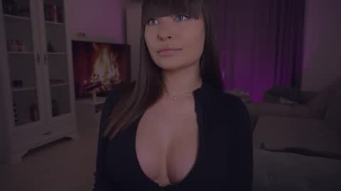 Snapshot of missmerciless chatting on 02/17/26, 08:55 LUXXANDRA online show from 02/17/26, 08:55