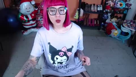 Miss Mia online show from 12/04/25, 07:11