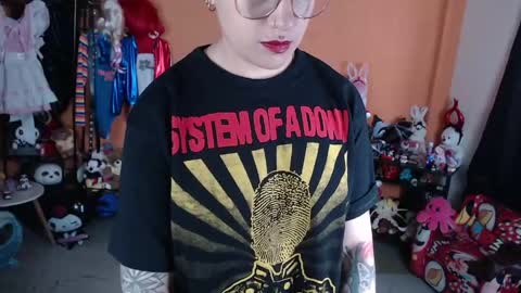 Miss Mia online show from 05/03/26, 01:06
