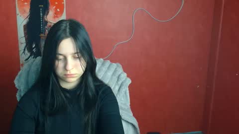 Mia online show from 04/29/26, 11:25