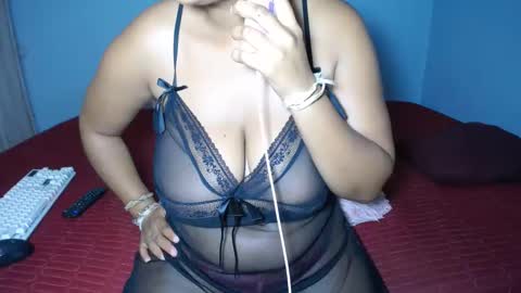 mimmi online show from 02/13/25, 03:03