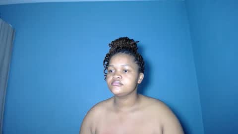 mimmi online show from 11/16/25, 07:03