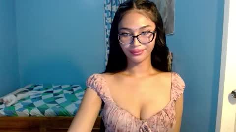 missminervaa online show from 05/09/26, 08:14
