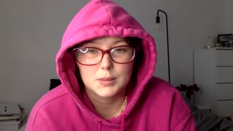 Snapshot of missmistressmal chatting on 11/23/25, 02:39 missmistressmal online show from 11/23/25, 02:39