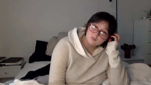 Snapshot of missmistressmal chatting on 11/24/25, 02:50 missmistressmal online show from 11/24/25, 02:50