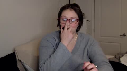 Snapshot of missmistressmal chatting on 11/28/25, 10:45 missmistressmal online show from 11/28/25, 10:45