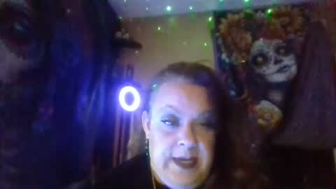 Snapshot of missmoonshyne13 chatting on 07/25/26, 01:58 missmoonshyne13 online show from 07/25/26, 01:58
