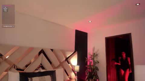 Nataly Rivas online show from 11/13/25, 10:03