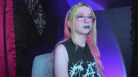 Mistress Nikki Vill online show from 03/04/25, 02:17