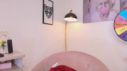 Snapshot of missniley chatting on 03/08/26, 04:33 Niley online show from 03/08/26, 04:33