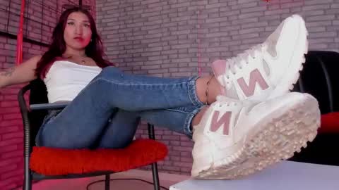 Alana online show from 05/05/26, 03:31