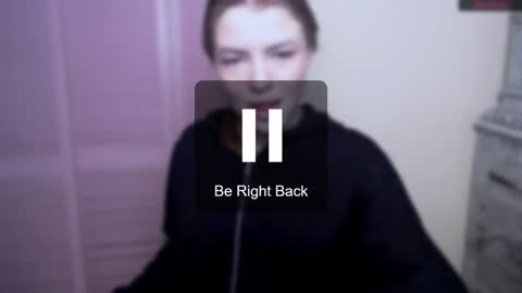 Snapshot of missoliviaa_ chatting on 01/05/25, 10:32 Olivia online show from 01/05/25, 10:32