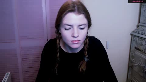 Snapshot of missoliviaa_ chatting on 01/12/25, 05:44 Olivia online show from 01/12/25, 05:44