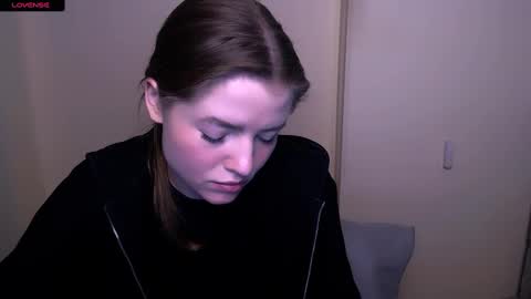 Snapshot of missoliviaa_ chatting on 02/22/25, 12:08 Olivia online show from 02/22/25, 12:08
